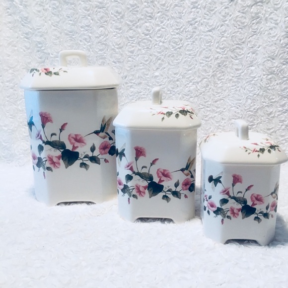 Tian xiang Other - 💕Tian Xiang Beautiful 3 piece canister set 💕